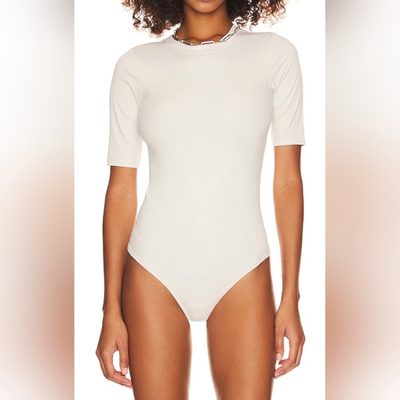 SPANX Ivory Short Sleeve Bodysuit, Size M - Picture 2 of 8